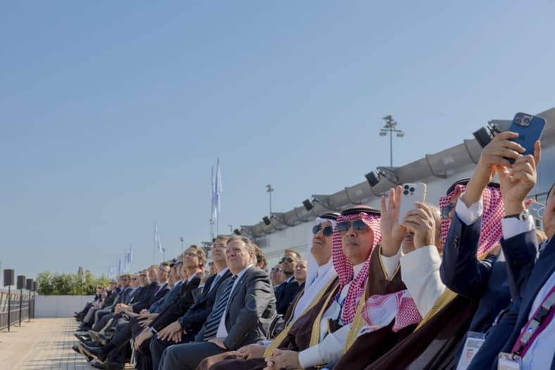 وفد منظومة قطاع الطيران المدني يشارك في معرض باريس الجوي 2025