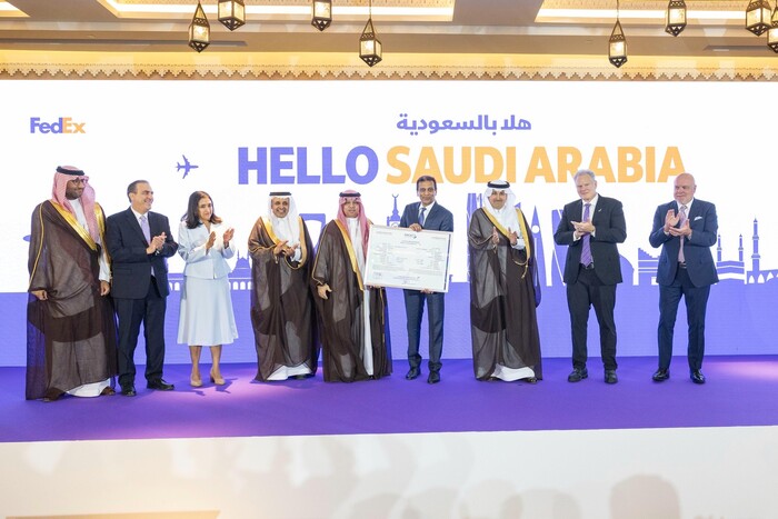 "الطيران المدني" تمنح شركة "فيديكس" الرخصة الاقتصادية بصفتها ناقلًا جويًا أجنبيًا في المملكة لمزاولة نشاط النقل الجوي المنتظم للبضائع
