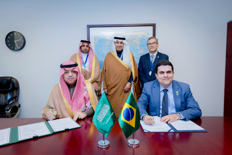 المملكة توقع اتفاقيات ومذكرات تفاهم تشغيلية وتعاونية مع 17 دولة لتعزيز التعاون في مجال النقل الجوي