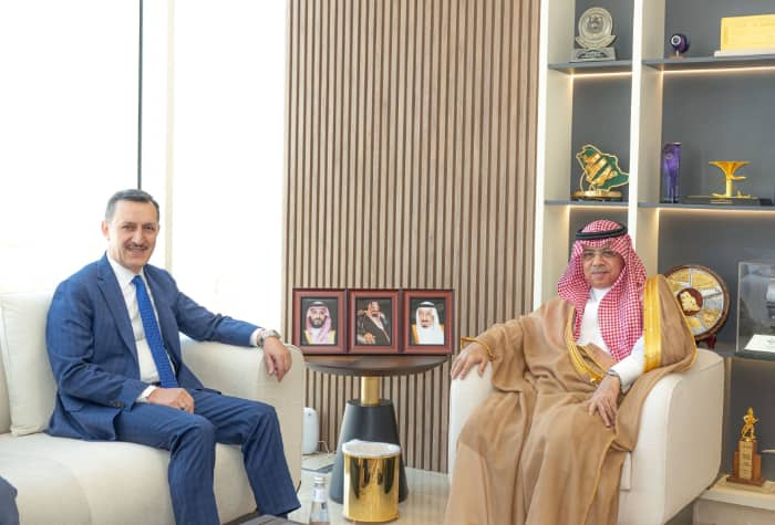 رئيس الطيران المدني يلتقي سفير تركيا لدى المملكة